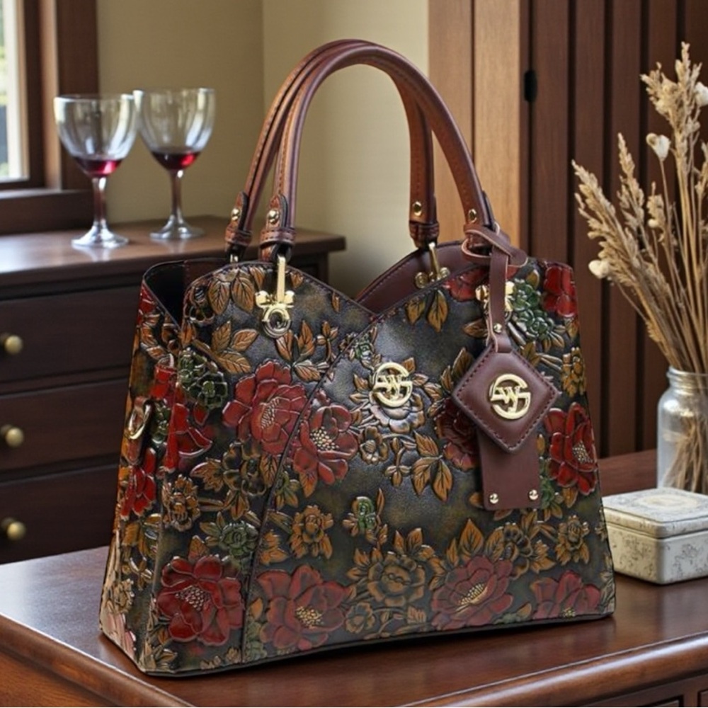 NWT Floral Embossed HandBag - Picture 3 of 14